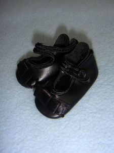 Shoe - German Button Strap - 2 1/2" Black